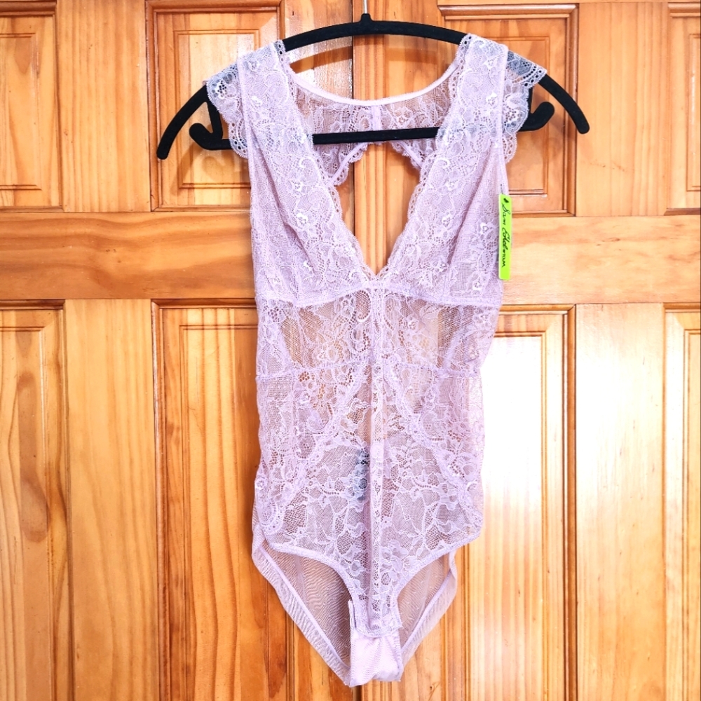 Sam Edelman lace mesh bodysuit Lace Capsleeve Dawn Pink Large Bnwt